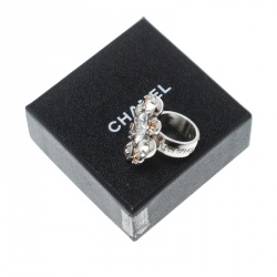 Pre Owned Chanel CC Crystal Silver Tone Cocktail Ring Size 54
