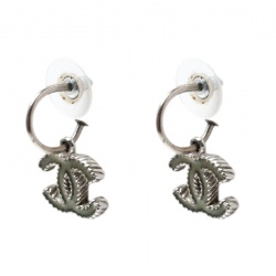 Pre Owned Chanel CC Green Enamel Silver Tone Drop Earrings