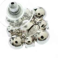 Pre Owned أقراط شانيل CC  فضية اللون مرصعة