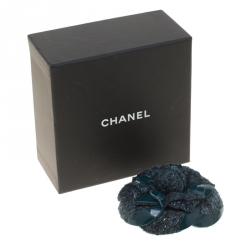 مملوكة مسبقًا Chanel Camellia Multicolor Tweed Leather Pin Brooch