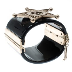 مملوكة مسبقًا سوار شانيل شريف ستار أسود ذهبي اللون عريض