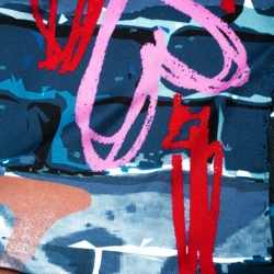 Pre Owned  وشاح شانيل ميك فاشون نوت ور حرير بنقوش غرافيتي مربع