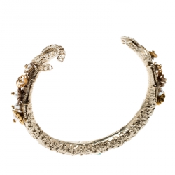 مملوكة مسبقًا Chanel CC Faux Pearl Floral Engraved Gold Tone Open Cuff Bracelet