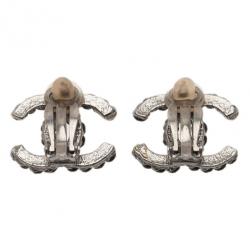 Pre Owned حلق شانيل CC فضي كريستال أسود