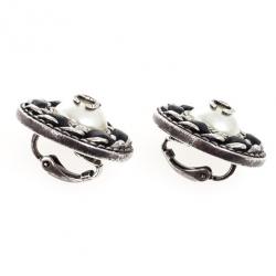 Pre Owned Chanel Pearl Earring