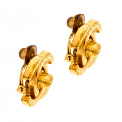Pre Owned Chanel CC Turn Lock Gold Tone Clip-on Stud Earrings