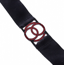 Pre Owned قلادة شانيل CC دلاية ريبون أسود مزخرفة كريستال