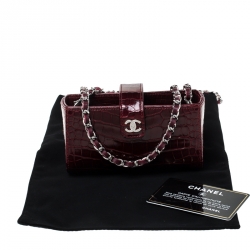 Pre Owned جراب آيفون شانيل جلد تمساح أحمر