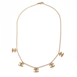 مملوكة مسبقًا Chanel CC Logo Charm Gold Tone Necklace