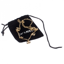 مملوكة مسبقًا Chanel CC Logo Charm Gold Tone Necklace