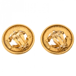 مملوكة مسبقًا Chanel Vintage CC Gold Tone Clip On Earrings