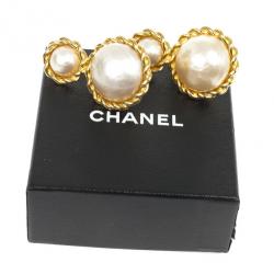 Pre Owned Chanel Vintage Faux Pearl Clip On Earrings