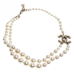 مملوكة مسبقًا Chanel CC Faux Pearl Gold Tone Stranded Necklace