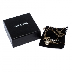Pre Owned قلادة شانيل CC كريستال لؤلؤ صناعي ذهبية اللون