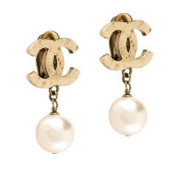 Pre Owned Chanel CC Pale Gold Tone Faux Pearl Drop Clip On Earrings