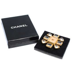 مملوكة مسبقًا بروش شانيل غريبويكس وردي مزين CC مشبك ذهبي اللون 