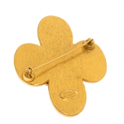 مملوكة مسبقًا Chanel CC Flower Blue Lapis Lazuli Cabochon Gold Plated Pin Brooch