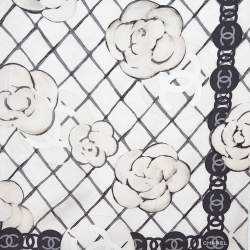 Pre Owned Chanel Cream Camellia Print Silk Square Scarf