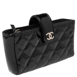 Pre Owned Chanel Black Quilted Patent Leather CC Phone Holder Pouch