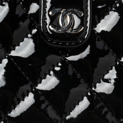 Pre Owned Chanel Black Quilted Patent Leather CC Phone Holder Pouch