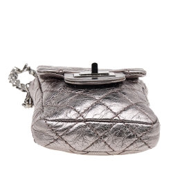Pre Owned Chanel Metallic Silver Quilted Crinkled Leather Reissue Phone Holder 