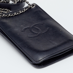 Pre Owned Chanel Black Leather CC Crossbody Phone Holder