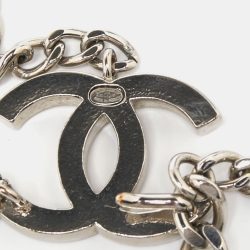 Pre Owned Chanel Silver Tone Enamel CC Charm Chain Belt