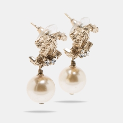 Chanel Mini CC Gold Tone Pearl Inlay Earrings – The Millionaires Closet