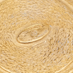مملوكة مسبقًا Chanel Vintage 31 Rue Cambon Gold Tone Medallion Brooch