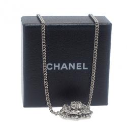مملوكة مسبقًا Chanel Crystal Camellia Pendant Necklace