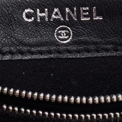 Pre Owned Chanel Black Quilted Leather CC Chain Phone Pouch
