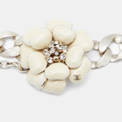 Pre Owned Chanel Brushed Gold Tone Camellia Charm Chain Belt