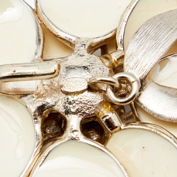 Pre Owned Chanel Brushed Gold Tone Camellia Charm Chain Belt