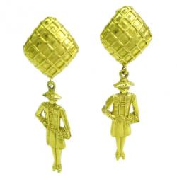 مملوكة مسبقًا Chanel Vintage Mademoiselle Earrings