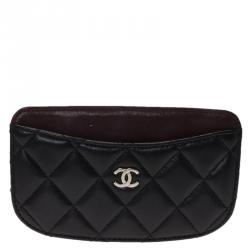 مملوكة مسبقًا محفظة بطاقات شانيل كلاسيك CC جلد أسود مبطن
