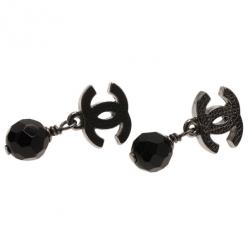 مملوكة مسبقًا Chanel CC Black Crystal Drop Silver Tone Earrings