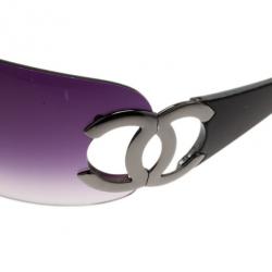 مملوكة مسبقًا Chanel Black CC Logo Shield Sunglasses