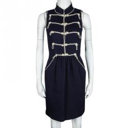 مملوكة مسبقًا فستان شانيل أزرق كحلي بلؤلؤ مزخرف بلا أكمام S