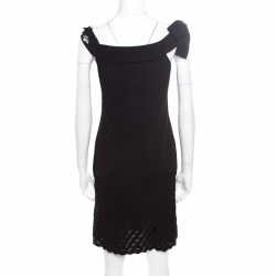 Pre Owned Chanel Black Textured Knit Brooch Embellished Neckline Detail Sleeveless Dress M