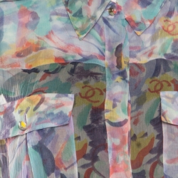 Pre Owned بلوزة شانيل حرير شيفون شفاف سي فوم بالشعار المطبوع L