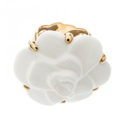 Chanel Camelia White Agate Flower 18K Yellow Gold Ring Size 51