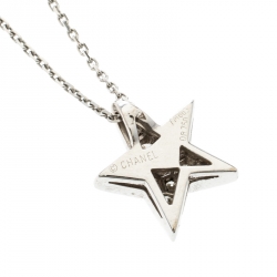 Chanel Comete 18k White Gold And Diamonds Star Necklace