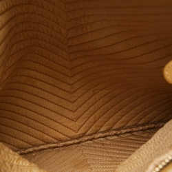 مملوكة مسبقًا Chanel Tan Chevron Leather Foldover Boy Clutch