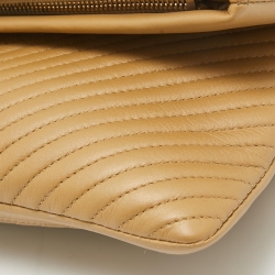 مملوكة مسبقًا Chanel Tan Chevron Leather Foldover Boy Clutch