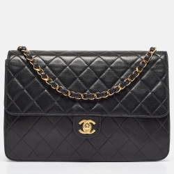 Pre Owned Chanel Black Quilted Leather CC Flap Bag