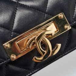 Pre Owned Chanel Black Quilted Leather Golden Class Wallet on Chain