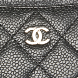 Pre Owned Chanel Black Quilted Caviar Leather CC Card Holder
