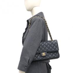 مملوكة مسبقًا Chanel Black Caviar Douple Flap Shoulder Bag