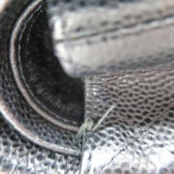 مملوكة مسبقًا Chanel Black Caviar Douple Flap Shoulder Bag