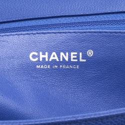 Pre Owned حقيبة شانيل قلاب مفرد كلاسيك ماكسي جلد كافيار مبطنة زرقاء